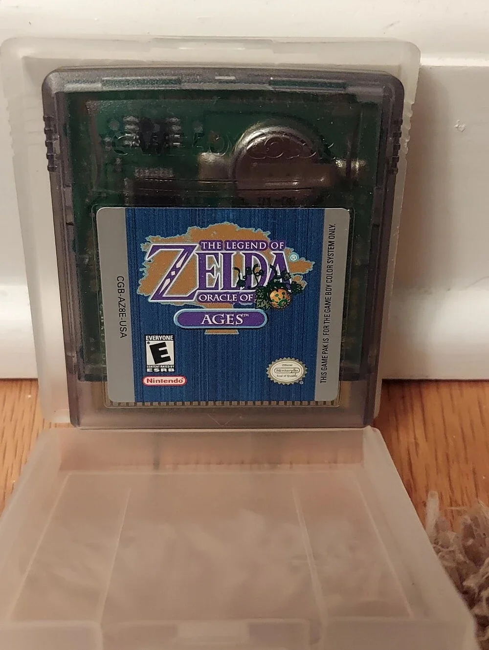 The Legend of Zelda: Oracle of Ages Nintendo Game Boy Color with manual GBC